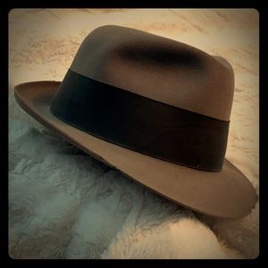 Vintage Circa 1950 Dobbs Felt Fedora 7 1/8